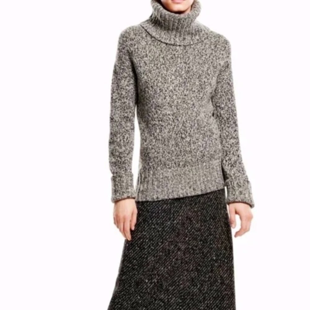 Theory Chunk Turleneck